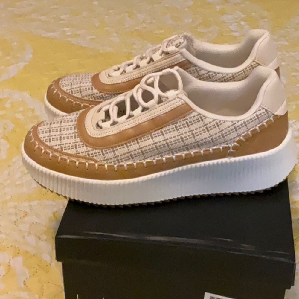 NICOLE MILLER Beige/Brown Bandy Lace Up Woven Sneakers size 8. - Picture 4 of 5